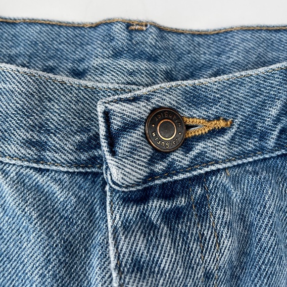 Wrangler Mid Light Wash High Waist Frayed Denim 90s Style Cut Off Shorts - Picture 2 of 11